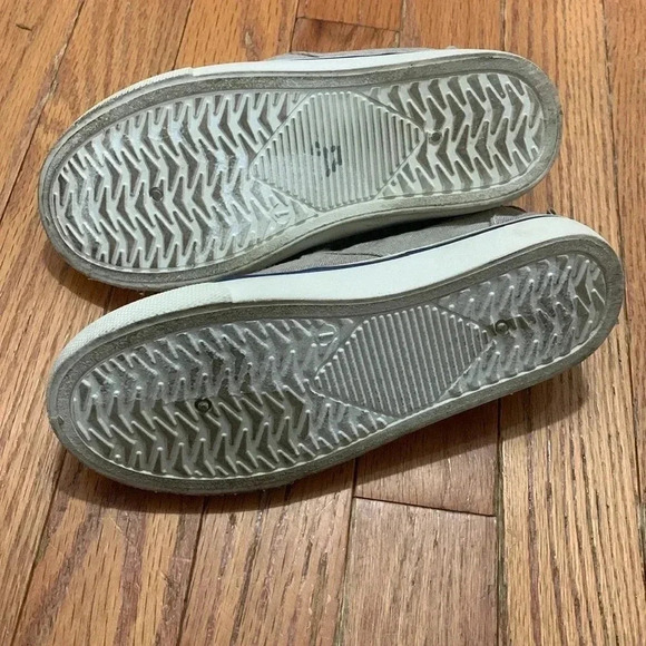 Boys US Sports Brand Slip On Canvas Shoes Size 1 Taupe Gray Good - Picture 6 of 7